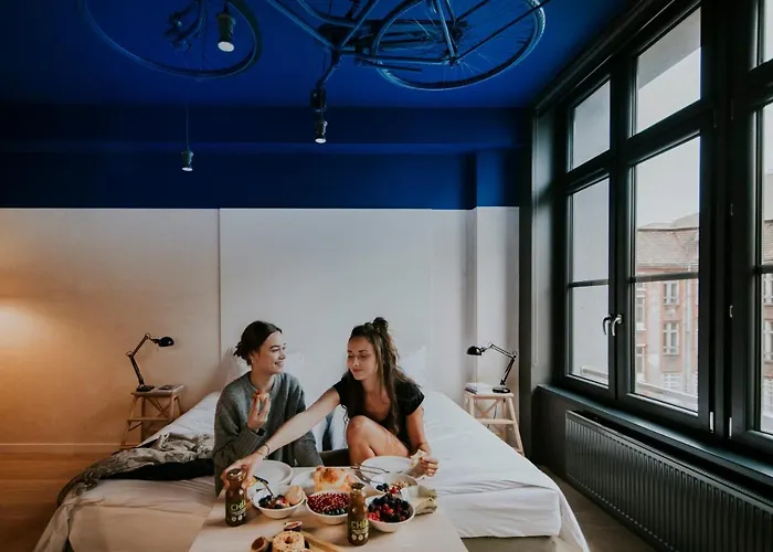 Bike'up Aparthotel 3*